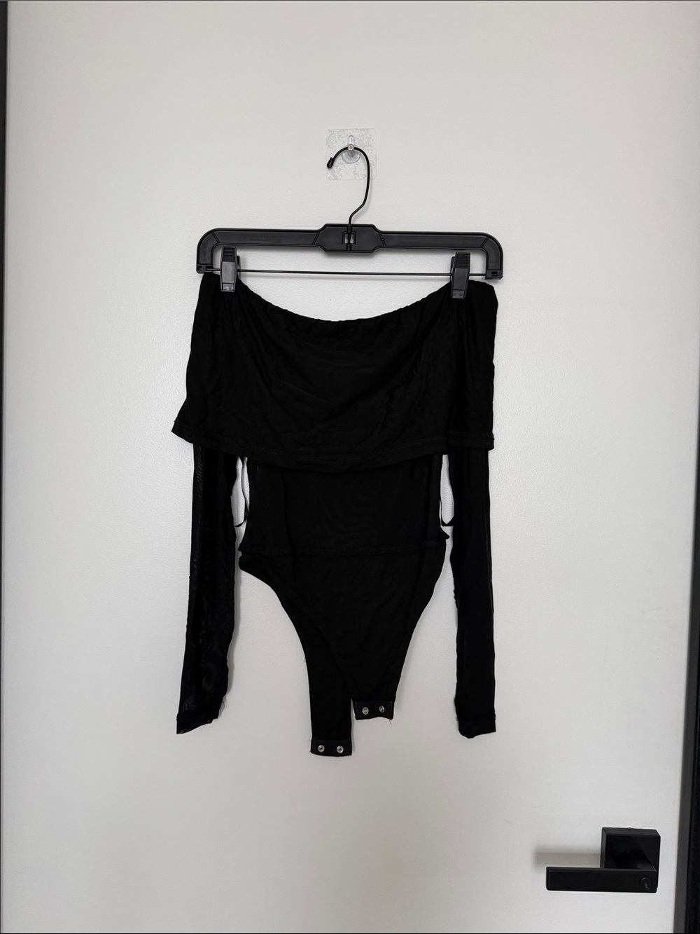 superdown Black Off-Shoulder Long Sleeve Bodysuit